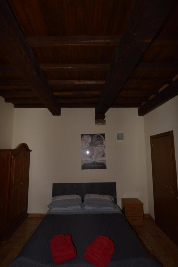 Via Della Posterna Apartamento Spoleto Exterior foto