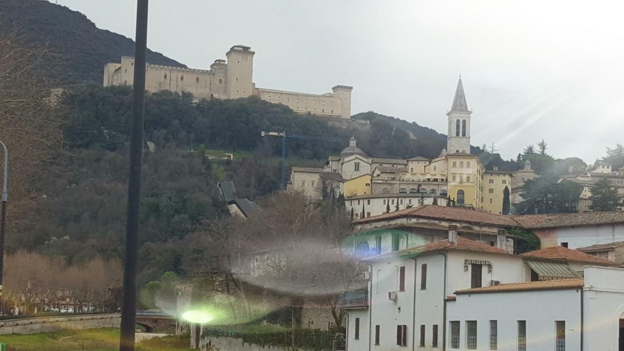 Via Della Posterna Apartamento Spoleto Exterior foto